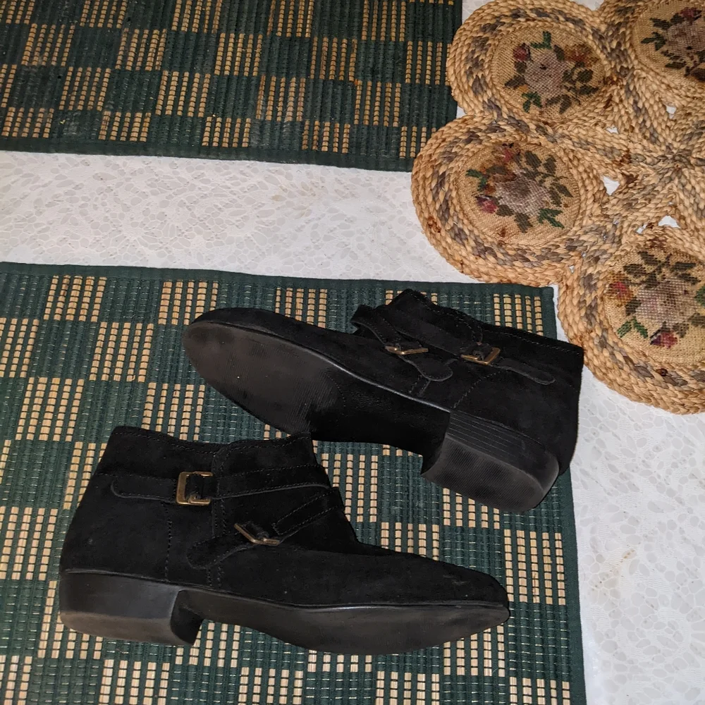 Silhouette ankle booties